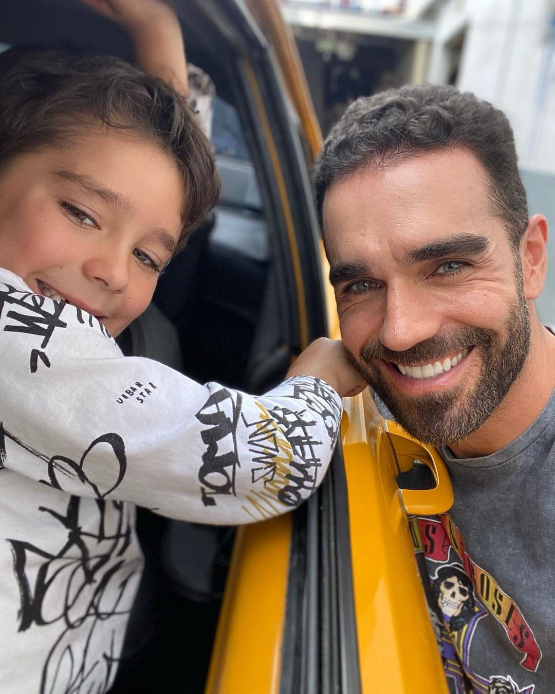 5) Marcus Ornellas: El actor brasileño es padre, junto con la actriz Ariadne Díaz, del pequeño Diego, el cual llegó al mundo hace 6 años.