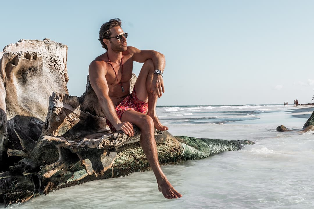 A través de las redes sociales, Sebastián Rulli hace gala de su atractivo, cualidades y simpatía, con lo que deja claro que es el hombre perfecto
