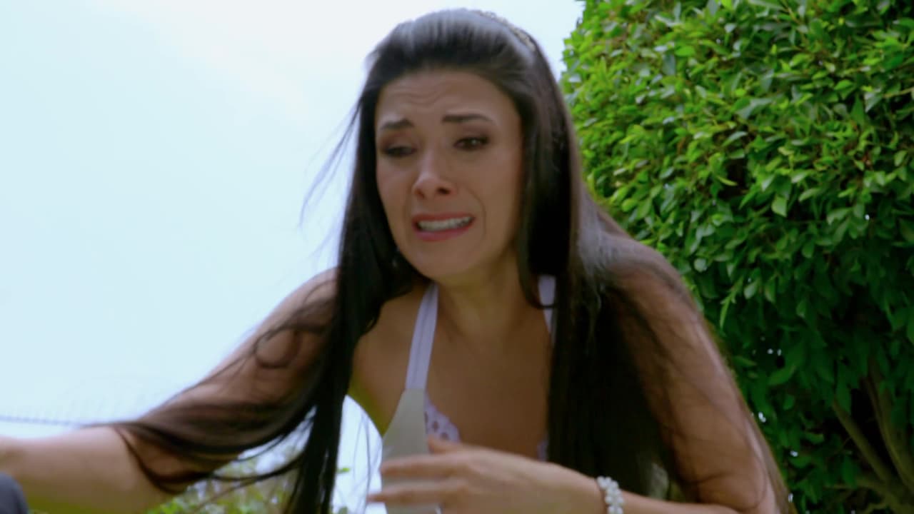 Sofía no puede creer este acto de odio que marcará a su hijastra Ofelia de por vida.