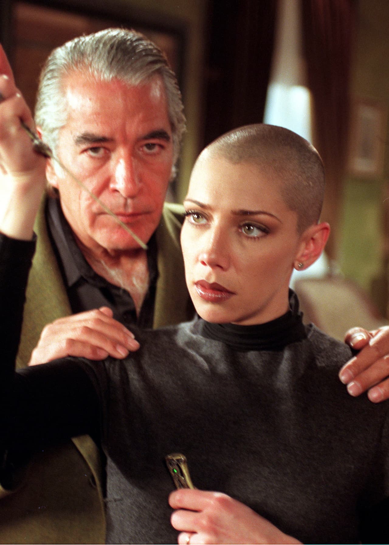 Enrique Rocha y Cynthia Klitbo en El Privilegio de Amar