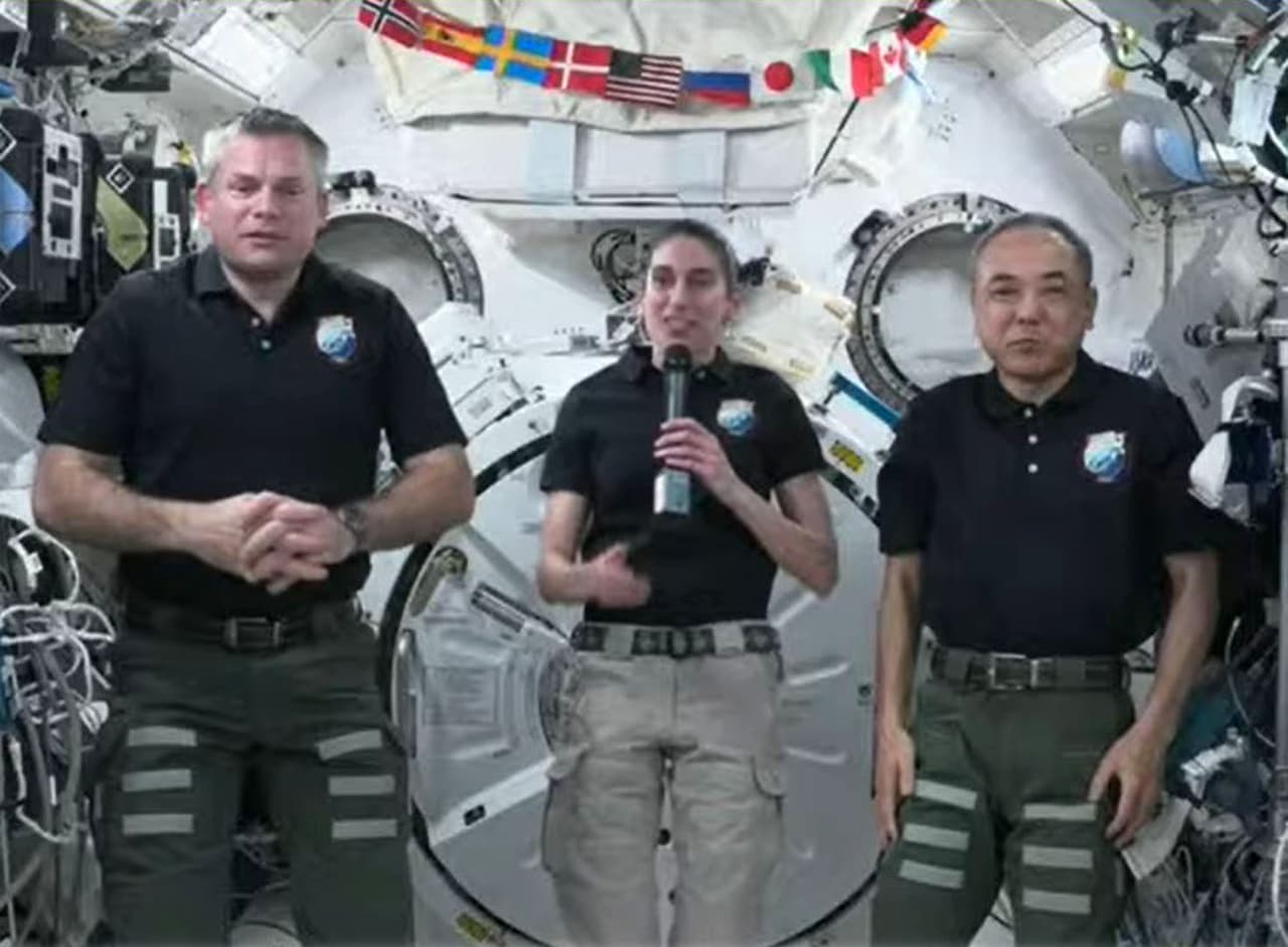 Astronautas de la NASA en transmisión de la misión Odysseus