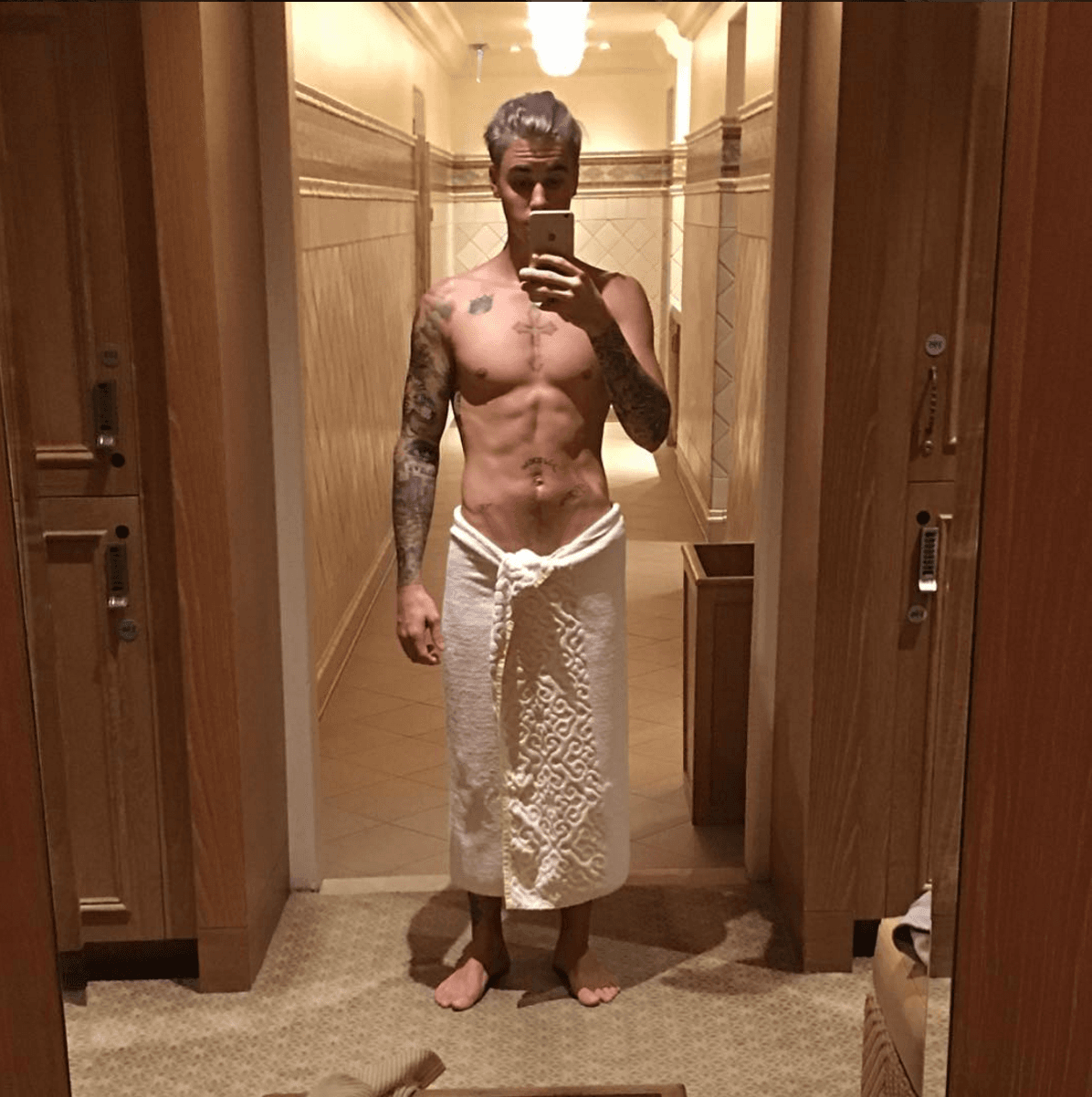 Justin Bieber ha escandalizado con sus sensuales fotos en redes sociales