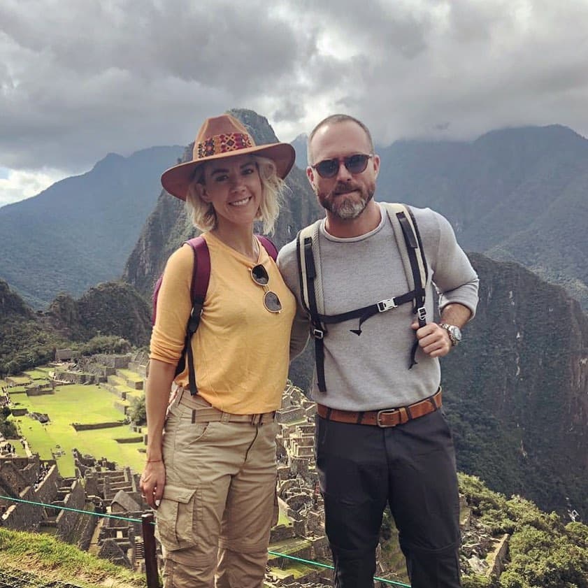 "Ella me dijo 'Erik Hayser me gusta como para ti porque es como un príncipe' y yo le dije 'sí a mí también me gusta para mí pero tiene novia', me dice 'no, ya no tiene novia (había pasado un año) y yo te lo voy a presentar'".