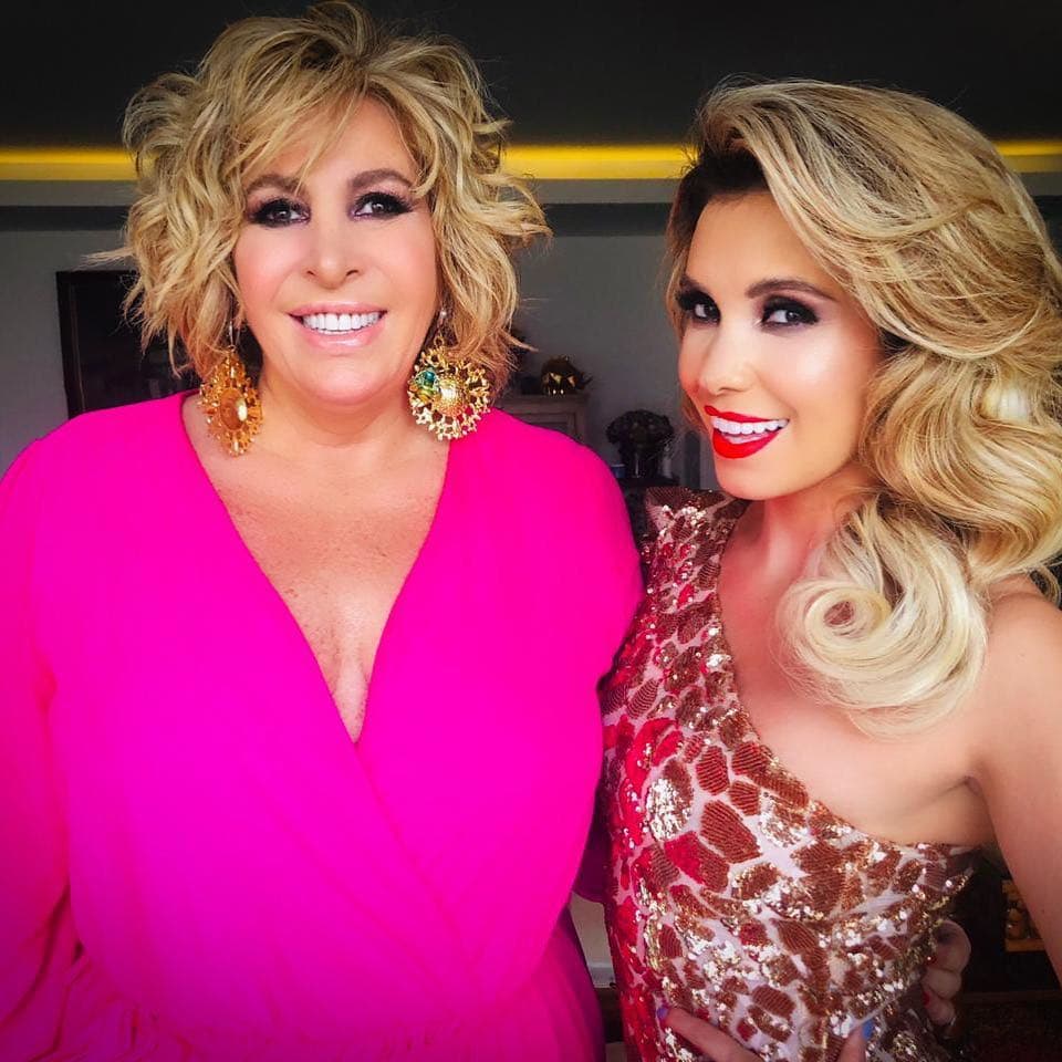 Andrea Escalona revela que mandó a hacer un accesorio con las cenizas de Magda Rodríguez