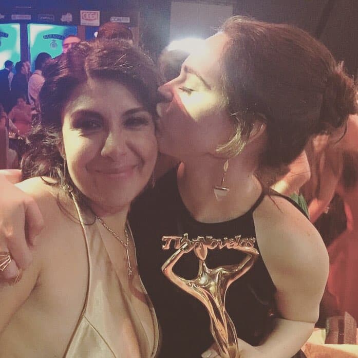 Incluso, su talento fue galardonado en dos ocasiones en los Premios TVyNovelas; el primero como ‘Mejor actriz coestelar’ por su trabajo en ‘Yo no creo en los hombres’ y el segundo como ‘Mejor actriz de reparto’ en ‘Pasión y Poder’.