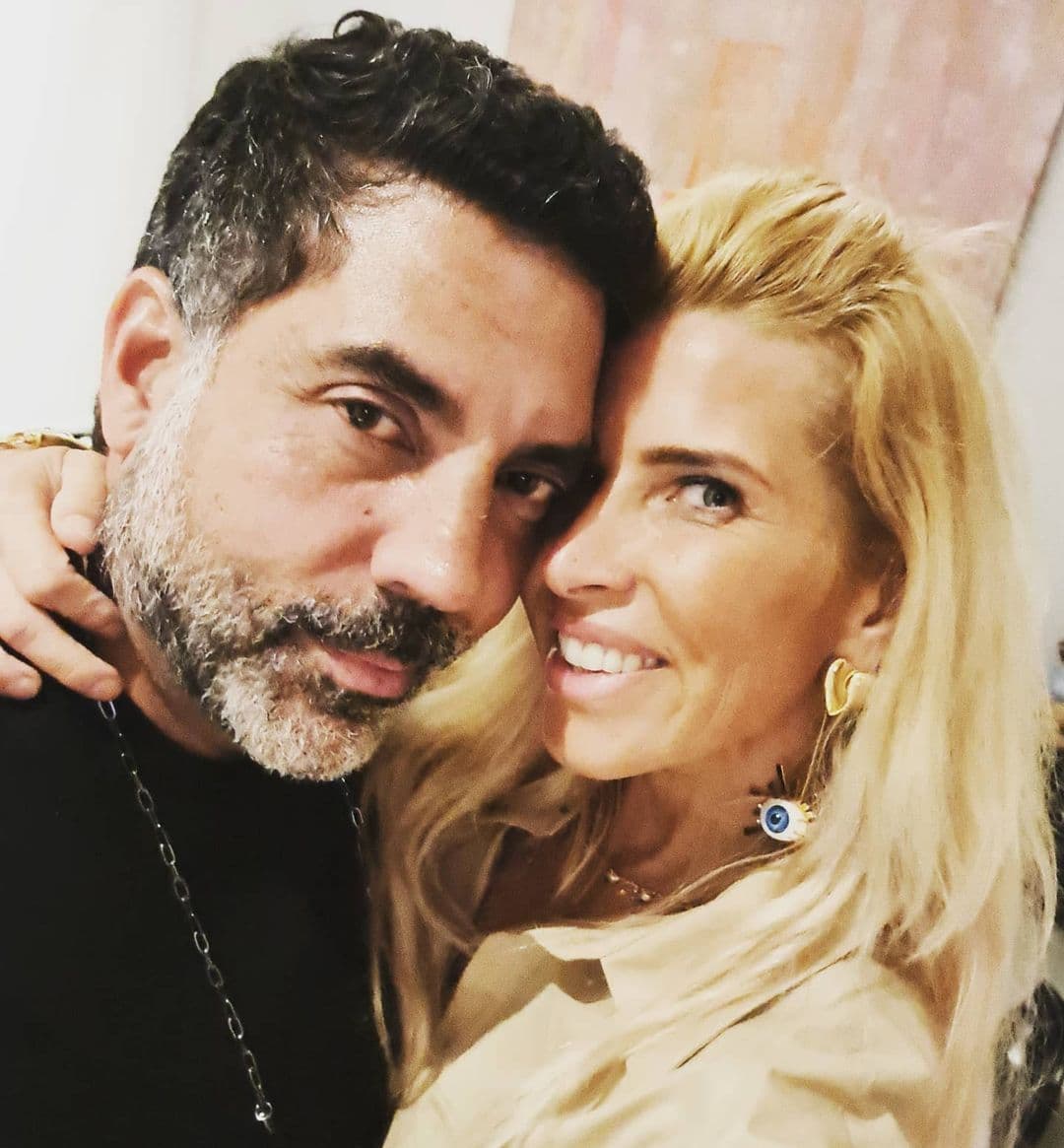 Fruto de su sólido matrimonio, el cual sigue hasta la fecha, el empresario tuvo tres hijos más: Emiliano, Natasha y Beatriz.