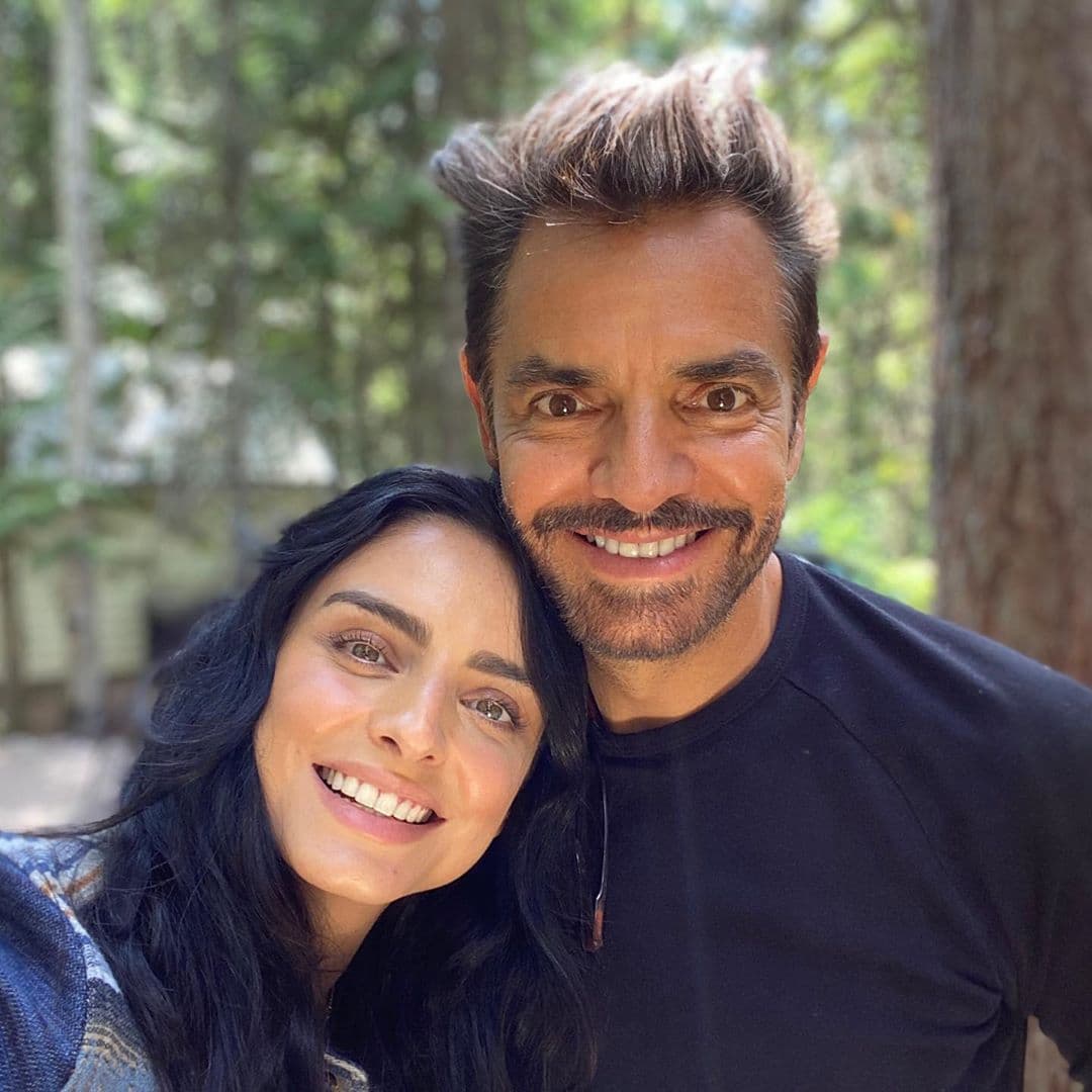 Eugenio Derbez no solo heredó la vena artística a sus hijos, también los genes, y es que en repetidas ocasiones usuarios de redes sociales han destacado que su primogénita Aislinn Derbez es su versión en mujer.