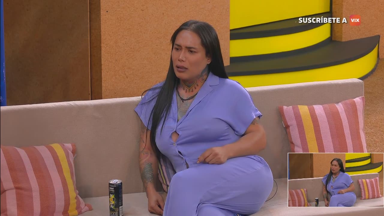 La Jefa se da cuenta lo que hizo Karina y que está prohibido; le hace fuerte exigencia