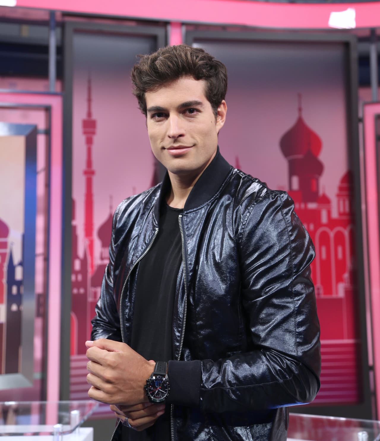 Lejos de Michelle Renaud y la televisión, Danilo Carrera destapa su nueva profesión: ‘Muy orgulloso’