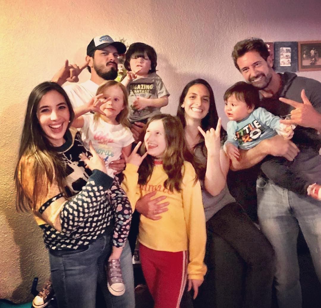 Gabriel Soto la pasó en familia y en compañía de sus pequeñas Elisa y Alexa.