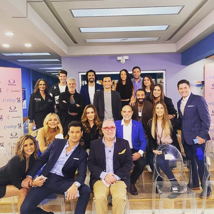 El actor lamentó no coincidir en escena con su hermana durante sus participaciones en la novela.