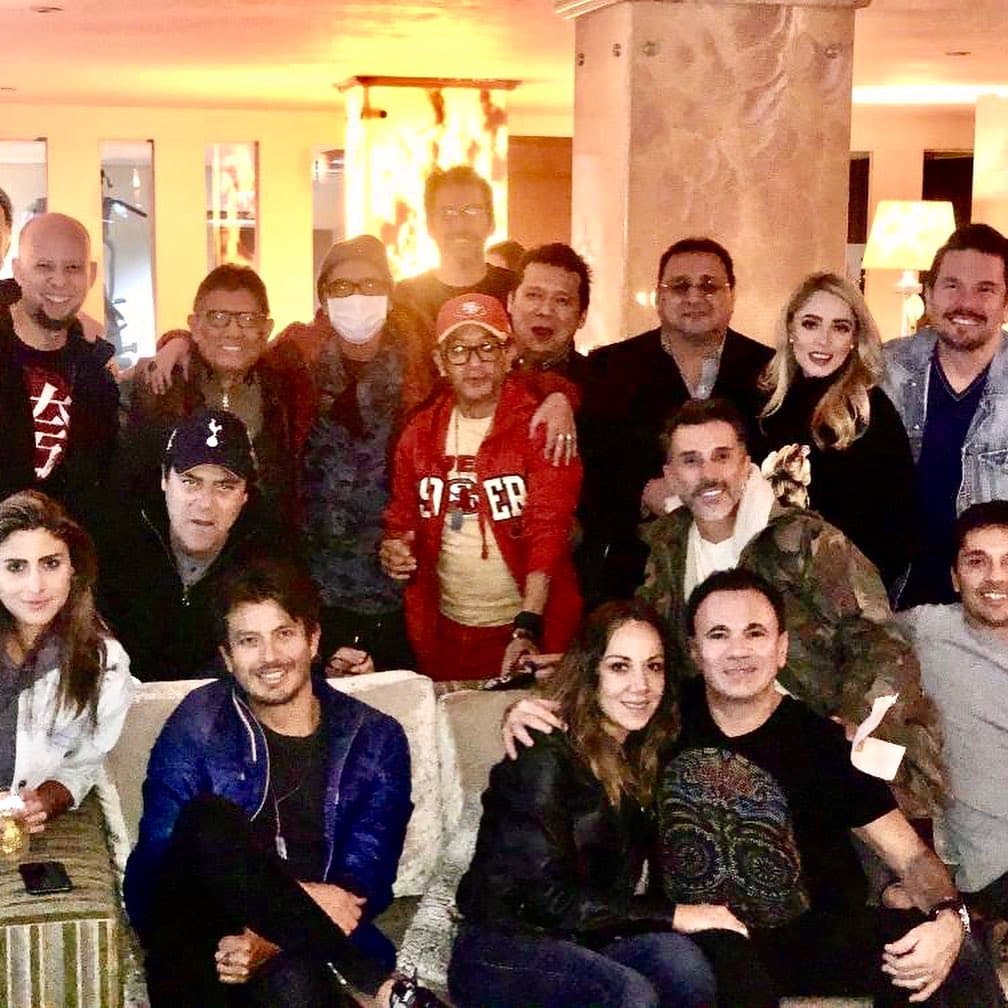 A través de su perfil oficial de Instagram, el productor de Telehit compartió una serie de fotografías en las que mostró su emoción por convivir con algunos de sus amigos como Juan Osorio, Jorge ‘Burro’ Van Rankin, Eduardo Videgaray, Vica Andrade, Mónica Noguera, entre otros.
