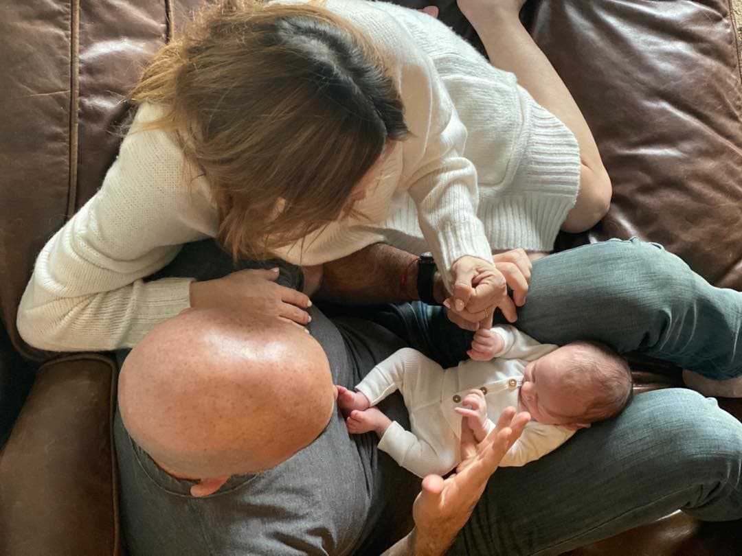 Tras el nacimiento del pequeño, Erika Zaba ha ido documentando en redes sociales su experiencia con la maternidad, con el objetivo de ayudar a otras mujeres que atraviesan por la misma etapa.