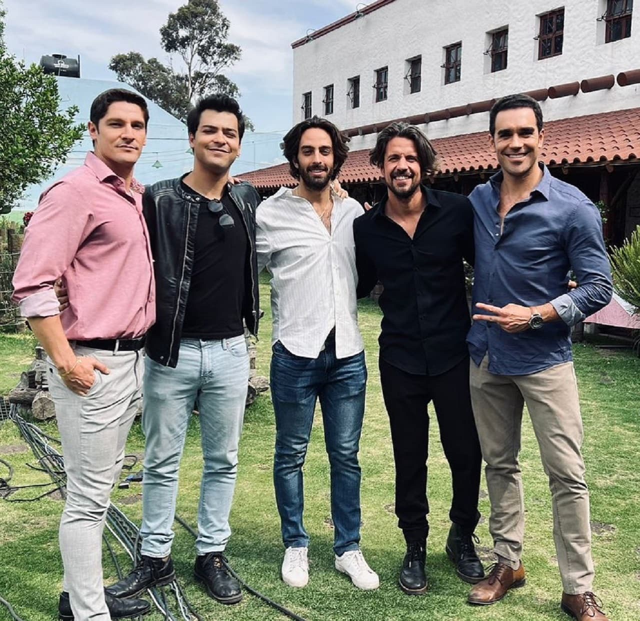 Actor de ‘Eternamente Amándonos’ estalla ante rumores de infidelidad y exesposa reacciona así