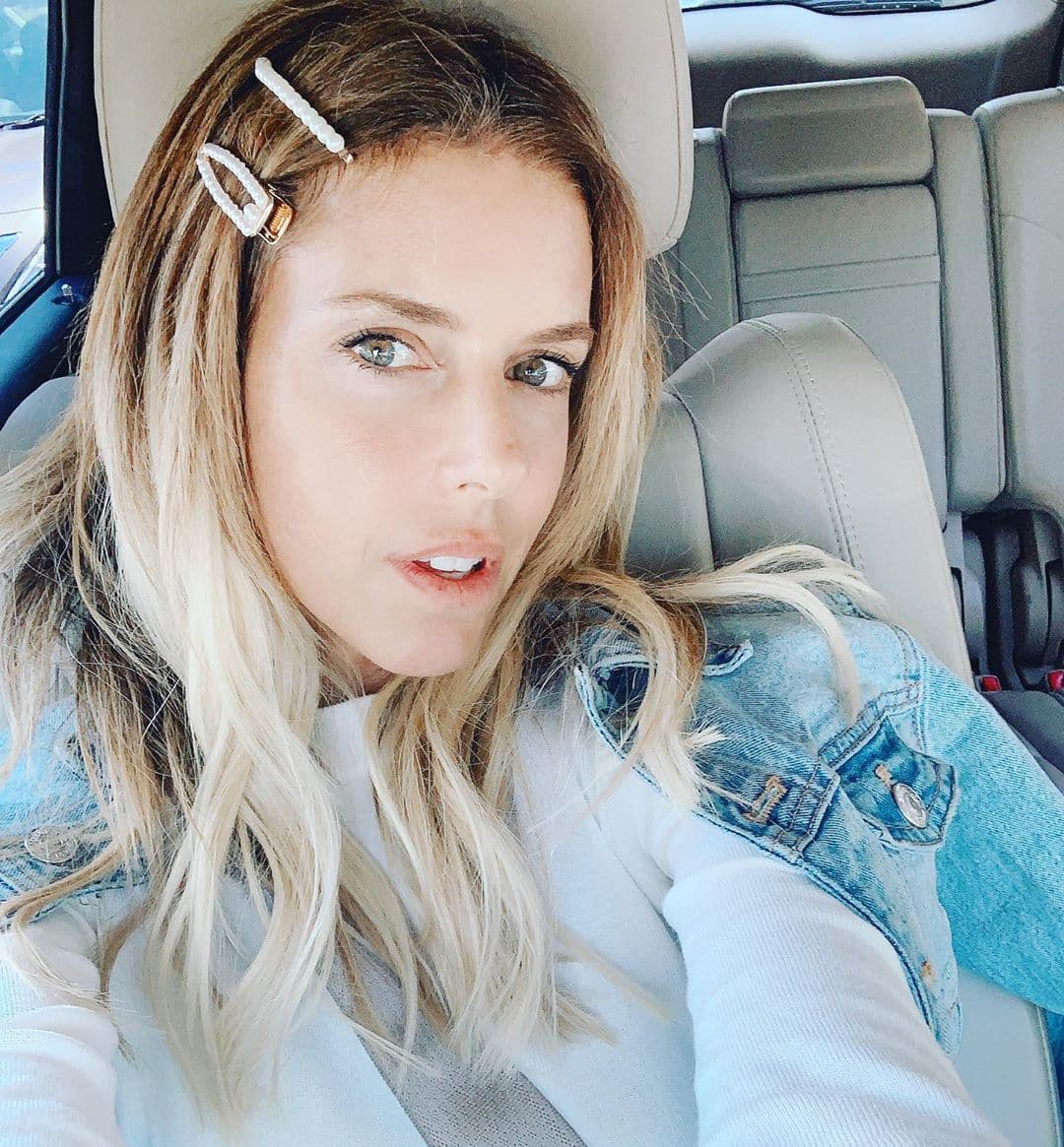 Maky Soler presume su radical cambio de look; de rubia a castaña