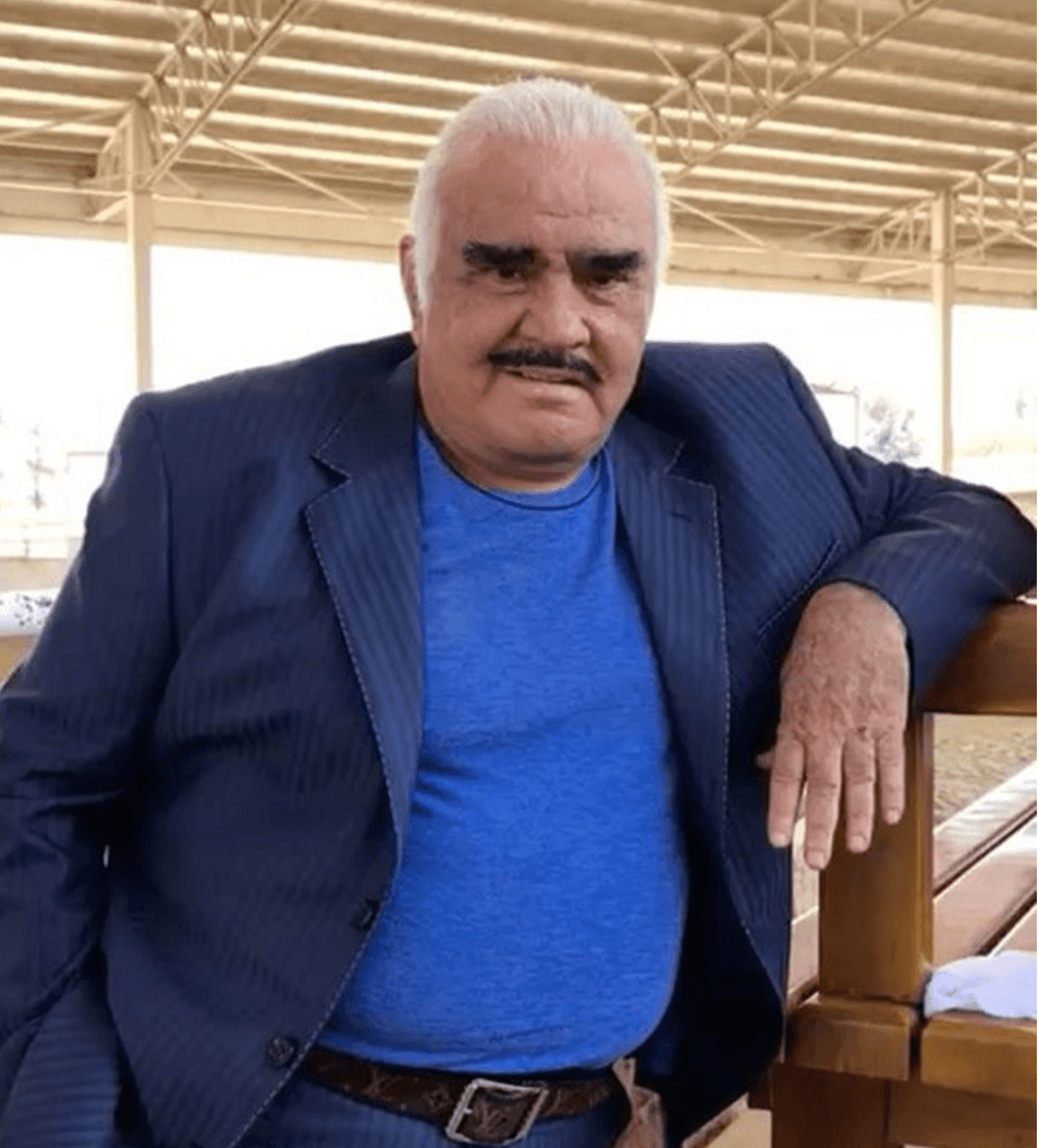 La historia de cómo Vicente Ferández se inspiró en Pedro Infante para convertirse en cantante