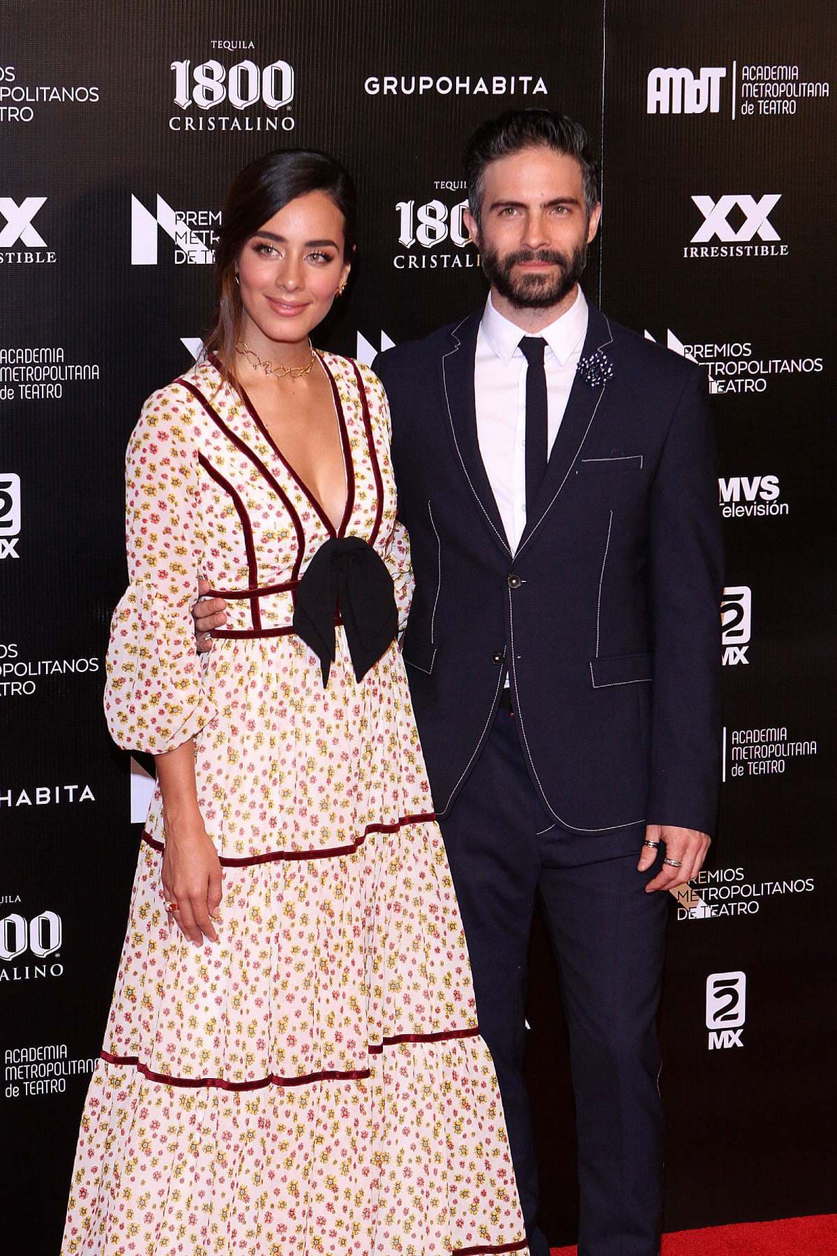 Osvaldo Benavides deja atónitos a famosos al publicar fotos de Esmeralda Pimentel y lanzar tremenda burla
