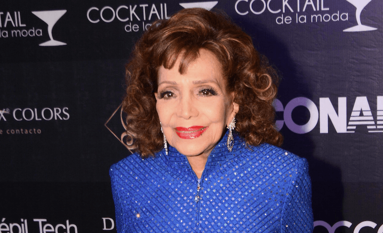 María Victoria en el homenaje a la productora Carla Estrada, noviembre de 2015.