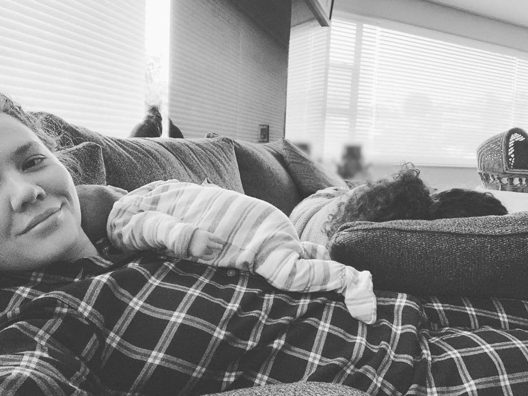 Joy Huerta comparte por primera vez una foto de frente de su esposa