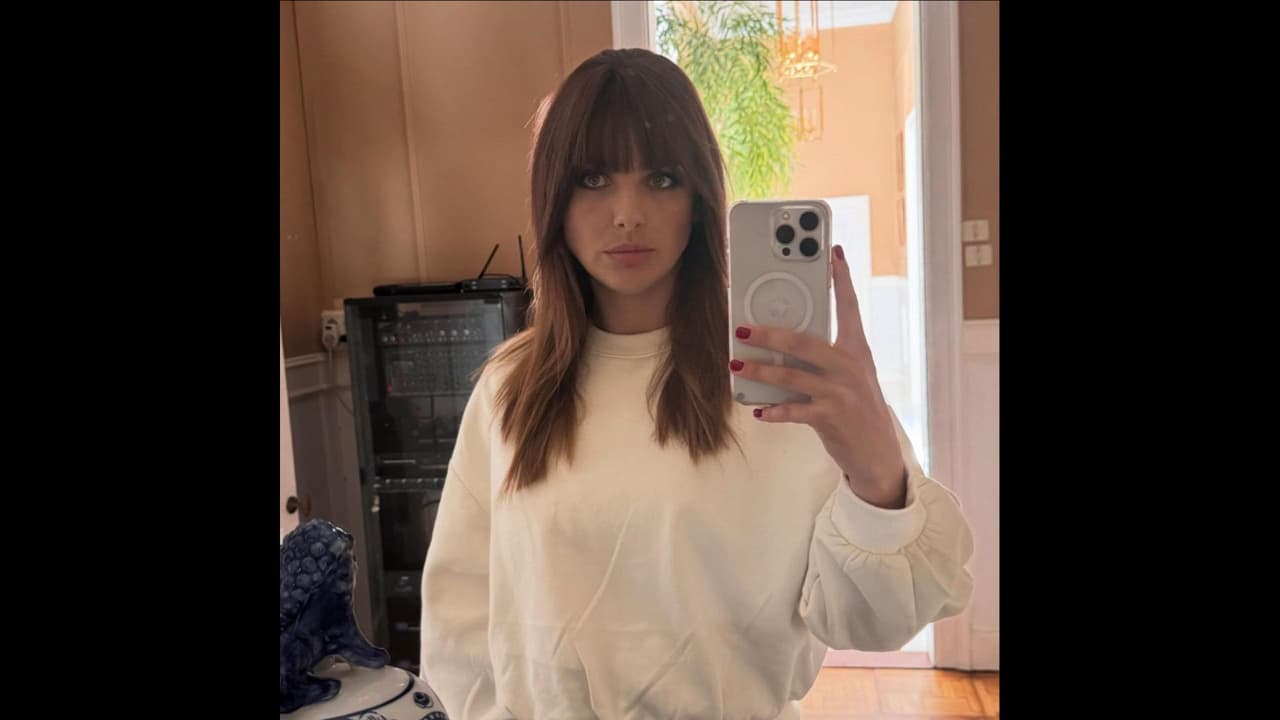 Michelle Renaud presume su cambio de look y confiesa que ya regresó a trabajar a dos meses del nacimiento de su hijo Milo.