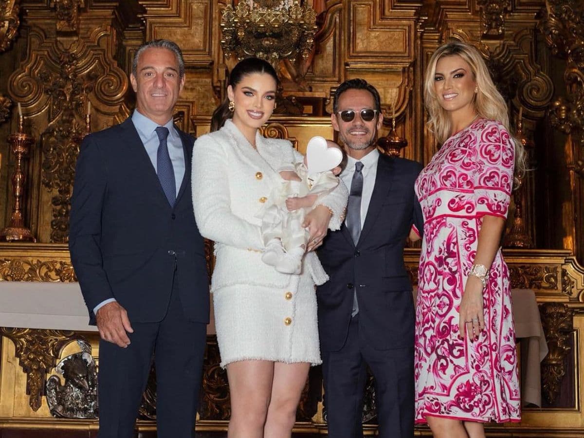 Las primeras fotos del bautizo del bebé de Marc Anthony y Nadia Ferreira en la Catedral