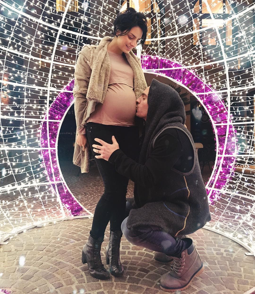 “Gracias por ese ser hermoso que salió de tu barriga”, escribió Mauricio a Aislinn.