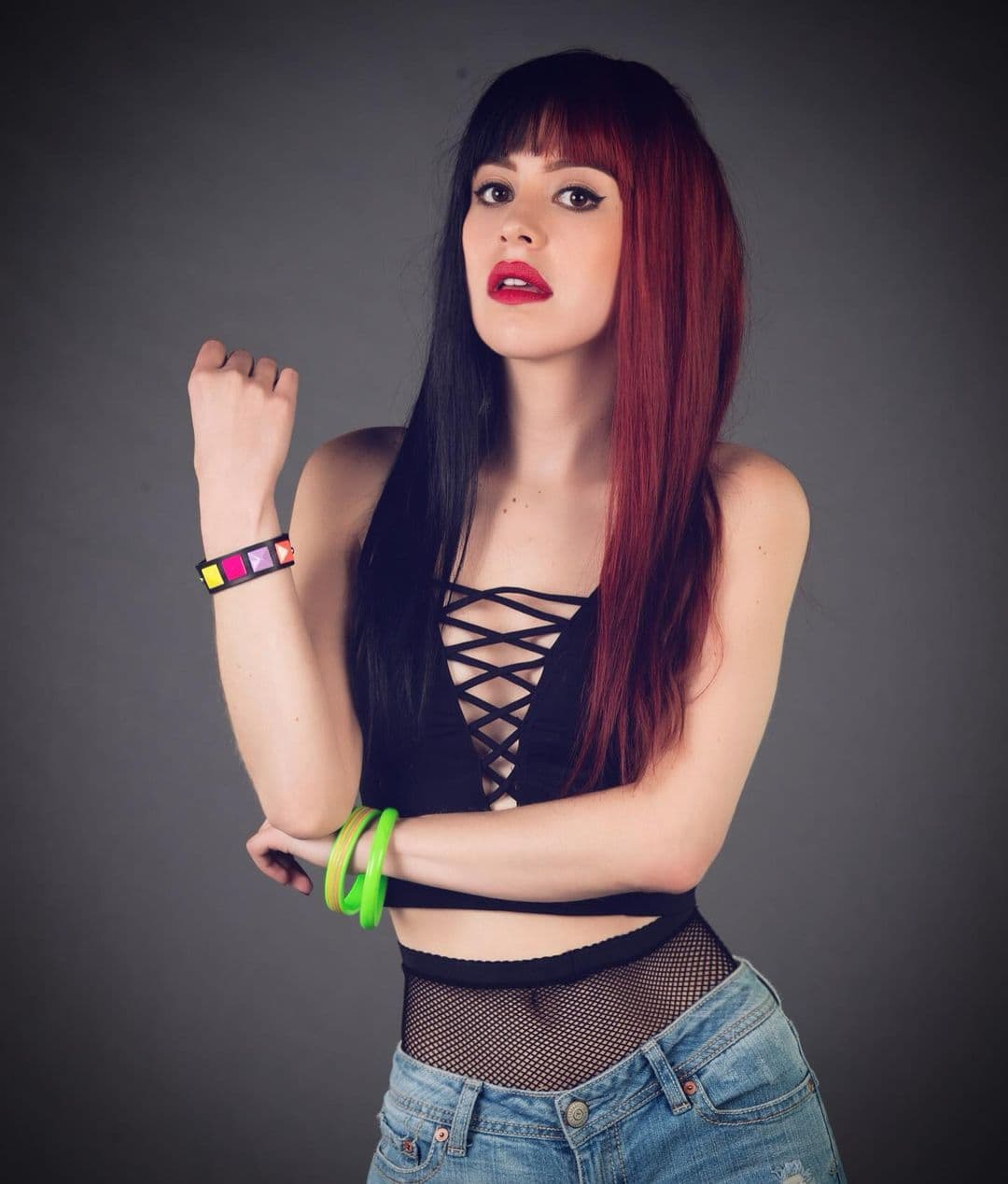 Un año después, Nicole Vale se sumó al elenco de ‘Vencer el Miedo’ (2020), donde interpretó a ‘Rebecca’, la villana de la historia. Precisamente este personaje le valió su primera nominación en los Premios TVyNovelas 2020.