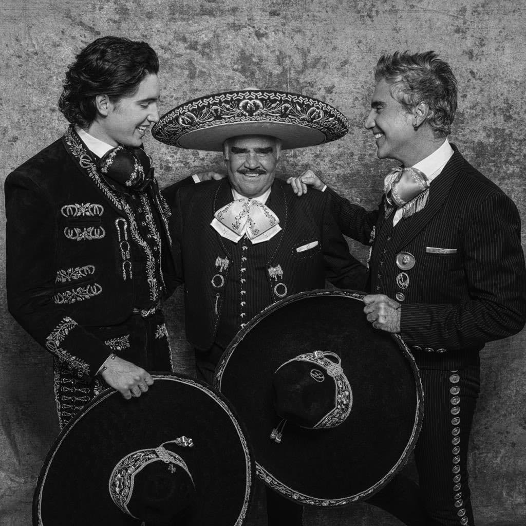 Alex y Camila Fernández vienen de una dinastía llena de talento. Heredaron sus dones de Alejandro Fernández y éste, a su vez, de Vicente Fernández.