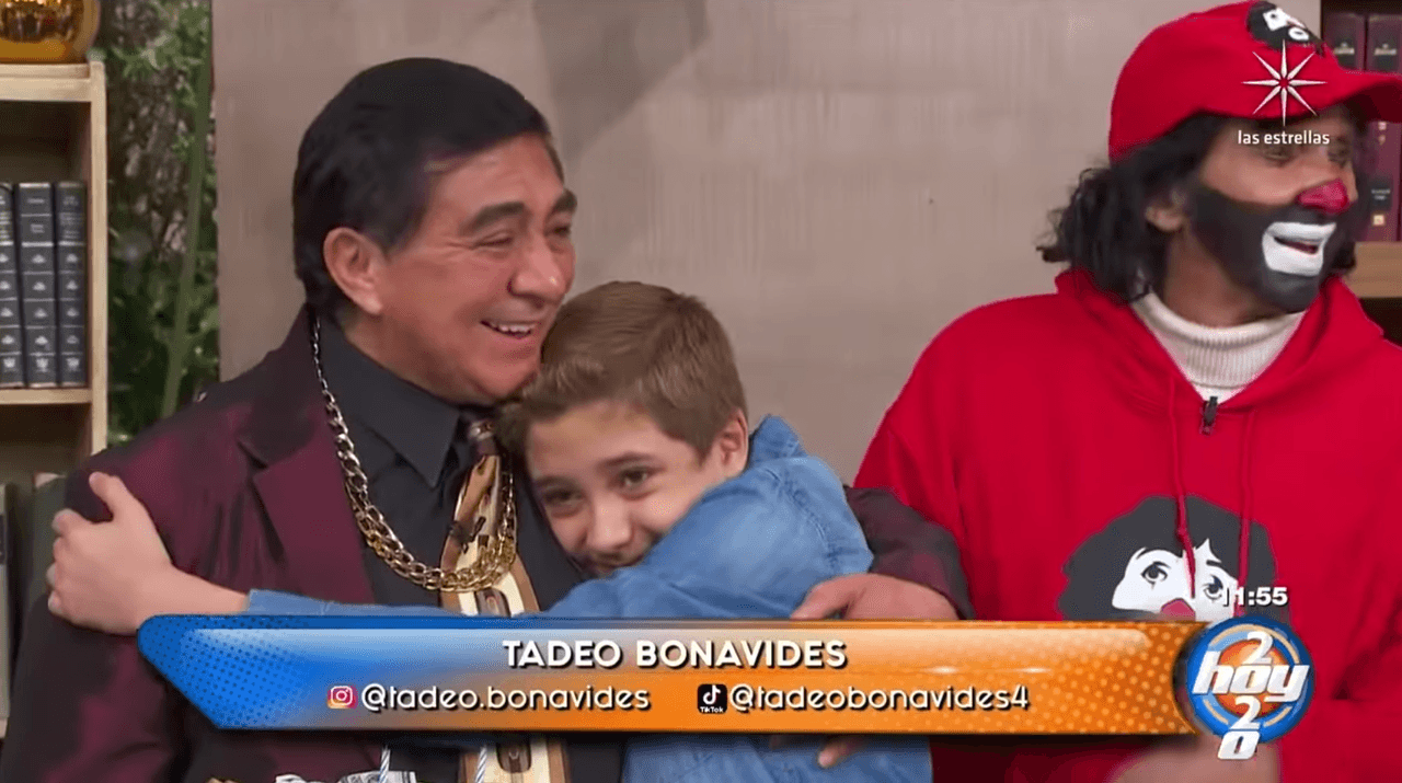 “Lo amo mucho. Es mi héroe. Me acuerdo que cuando yo estaba chiquito le entregué un escudo y le dije ‘papá, con esto te puedes defender toda la vida porque eres mi héroe”.