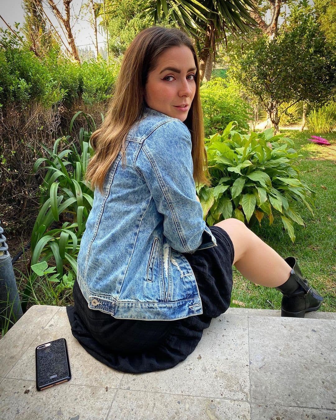 Ariadne Díaz está de luto y conmueve con su mensaje de despedida: ‘Ella ya está en paz’