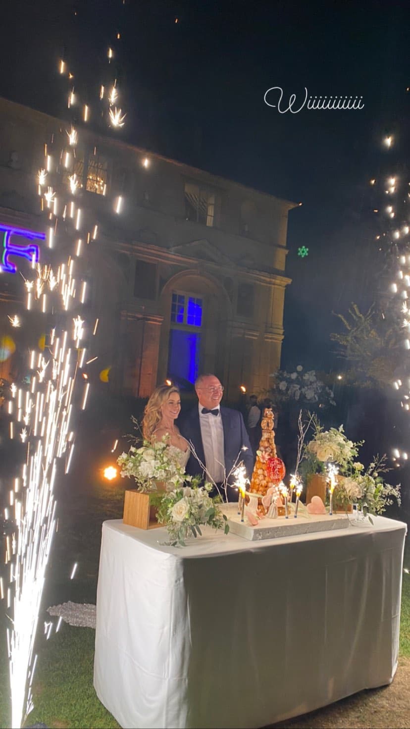 Altair Jarabo se casó por el civil en París, Francia, con el empresario Frédéric García; pero tras la íntima ceremonia, los recién casados echaron la casa por la ventana y realizaron tremenda recepción en el elegante Château de Vallery y ahora mostró cada detalle en redes sociales.