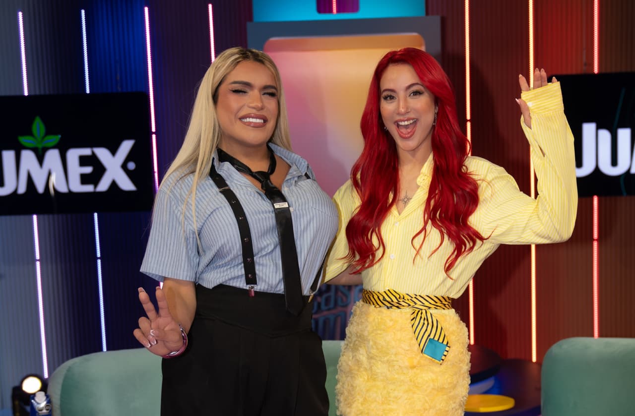 Flor Vigna y Wendy Guevara.