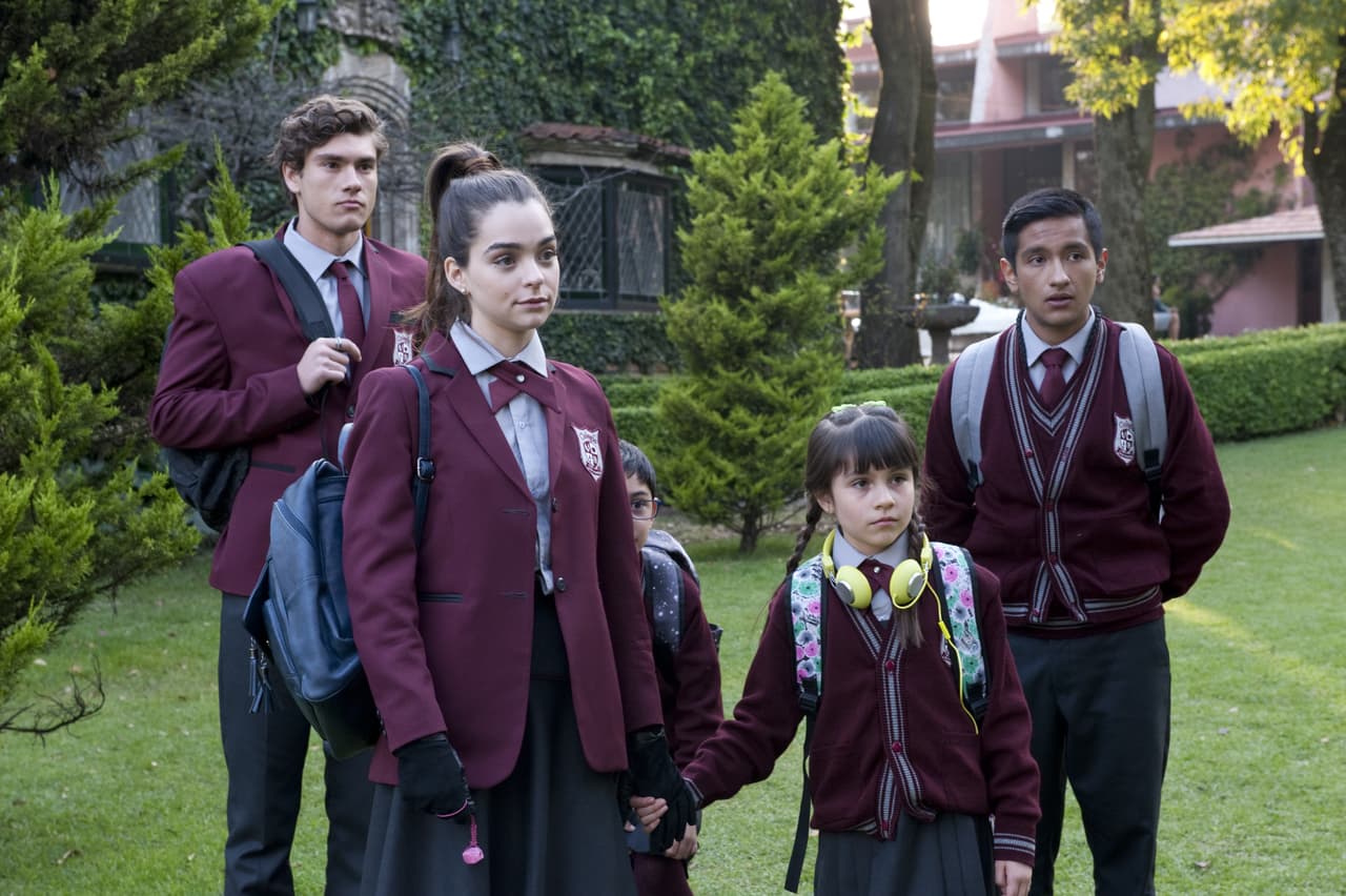 ¿Convencerán los García García de ser realmente una familia? Sigue esta gran historia de lunes a viernes a las 5:30 pm con Las Estrellas.