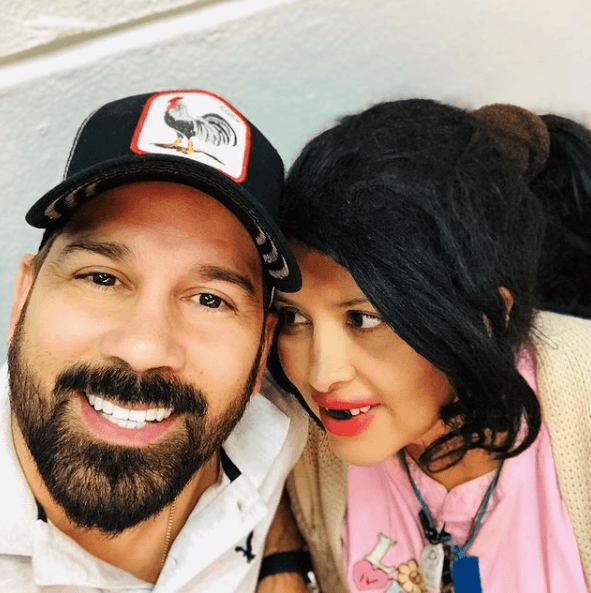 Y es que, desde hace casi dos décadas, en 2002, Arriaga contrajo matrimonio en segundas nupcias con Tizoc Valencia.