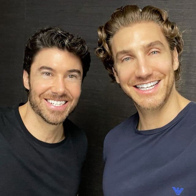 Eugenio Siller y su hermano: sus fotos en el Caribe que están derritiendo las redes