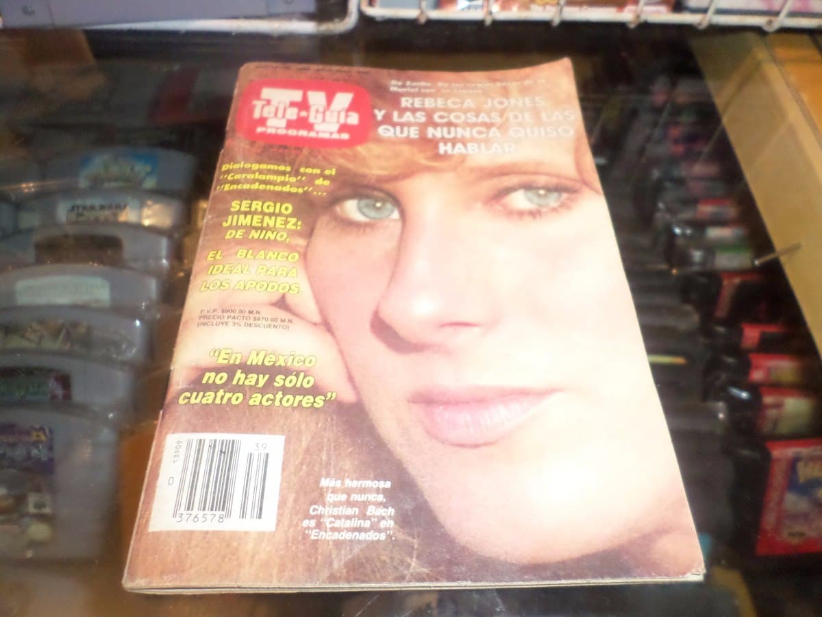 Pero antes de verla por primera vez, Zurita la descubrió en una revista y desde entonces le gustó mucho.