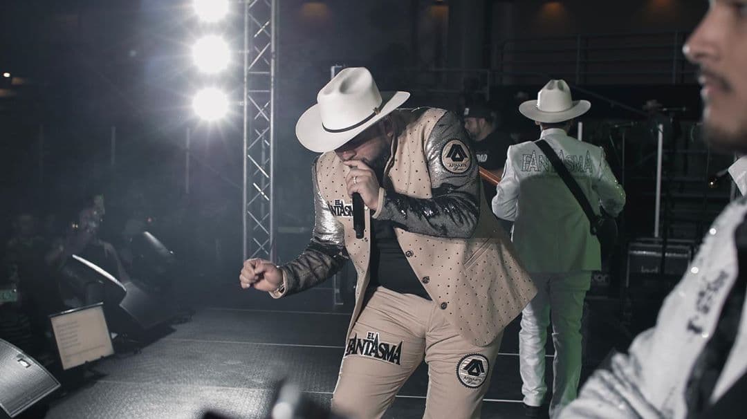 "El Fantasma" cancela presentación por problemas de salud