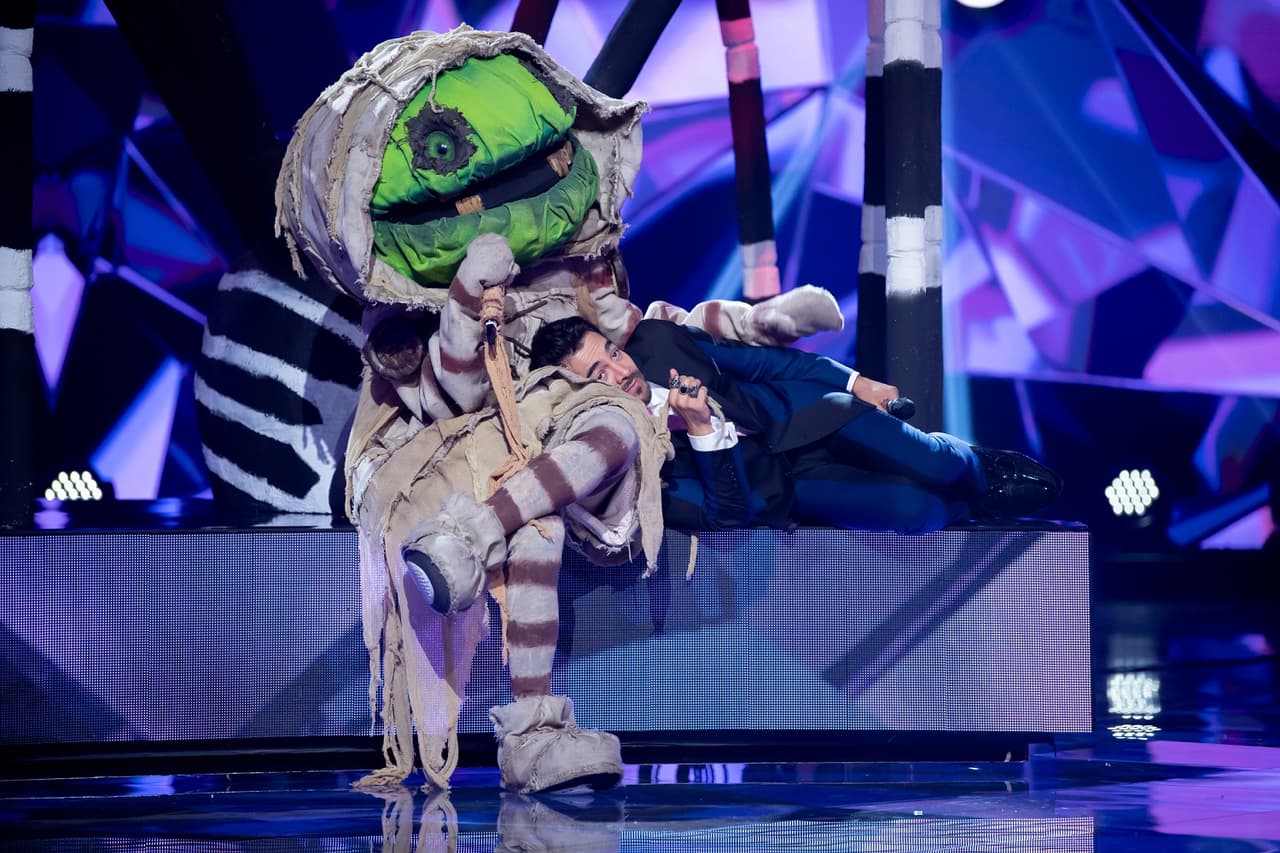A pesar de que Zombie siempre quería comerle el cerebro a Omar, no lo logró y se convirtió en su amigo en el escenario.