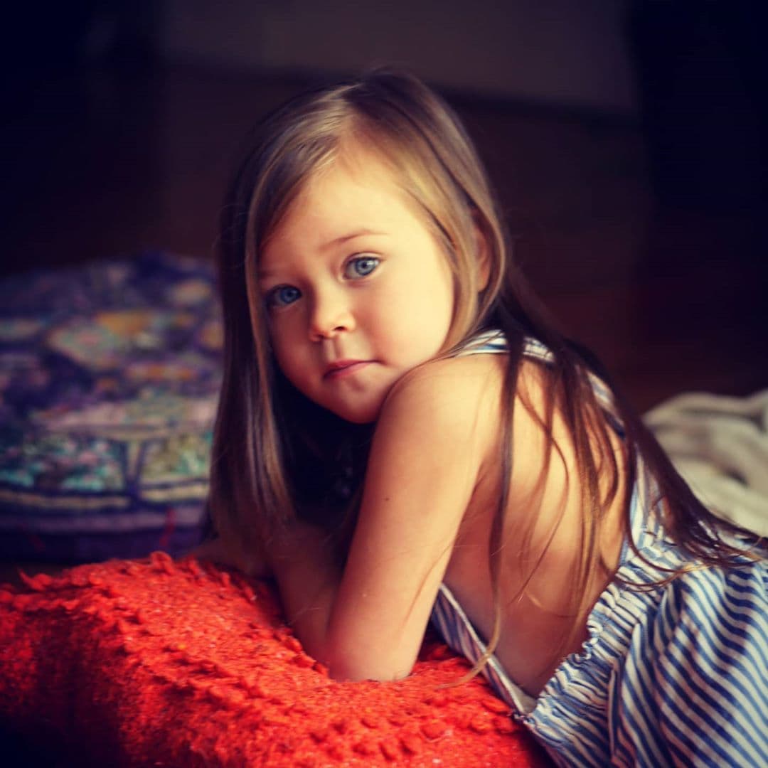 Sus fotografías han recibido cientos de ‘Me gusta’ y mensajes en las que los fieles admiradores de la telenovela destacan lo bonita que está, pero sobre todo le piden que ya no crezca más.