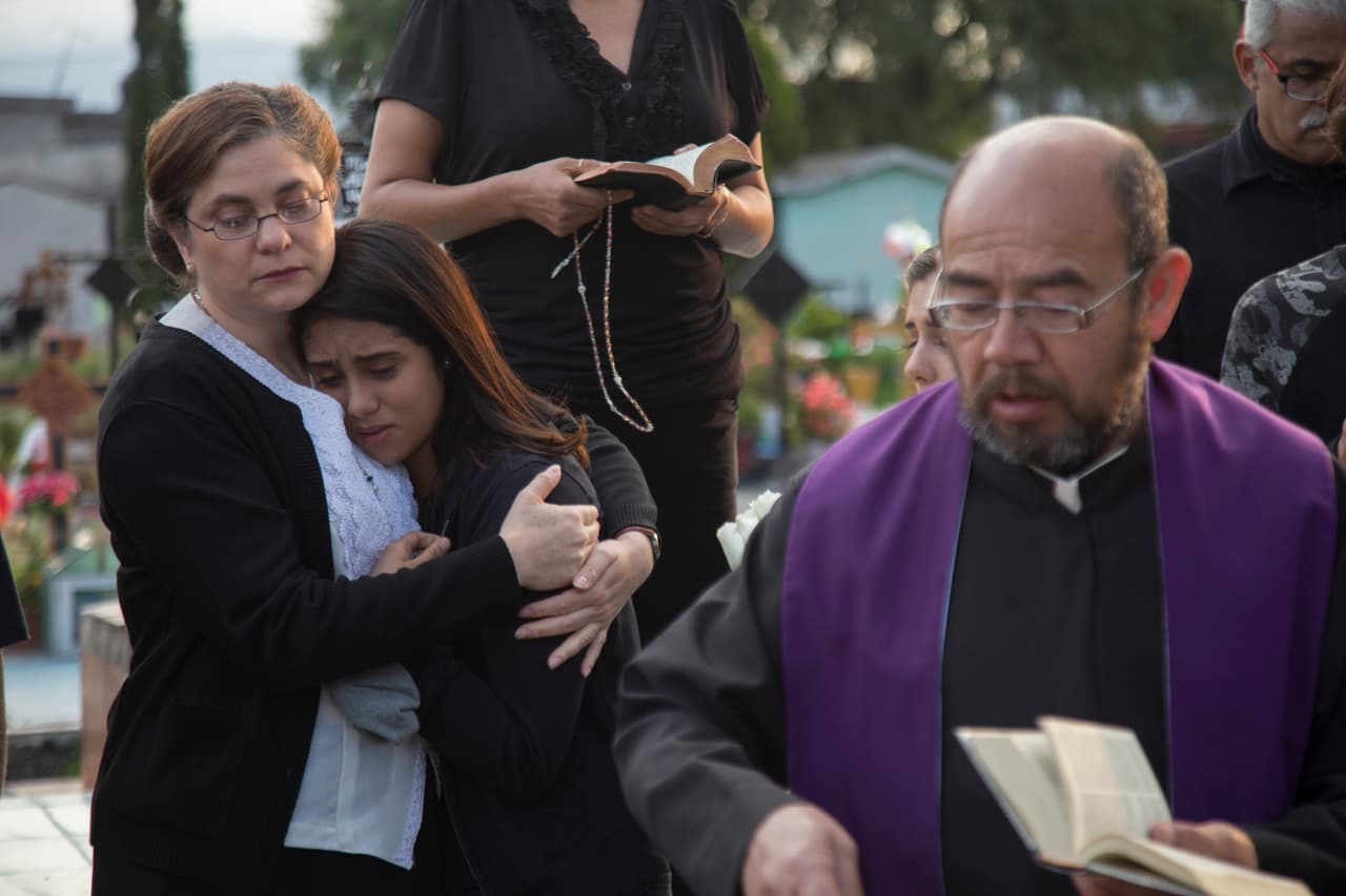 ¿Qué le deparará a 'Yamelí' tras la muerte de sus padres? Descúbrelo en "La reina soy yo" de lunes a viernes a las 6:30 pm.