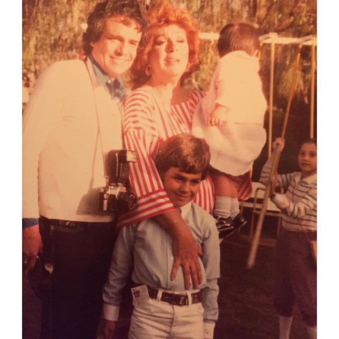 A pesar de las altas y bajas en su matrimonio, los famosos se convirtieron en padres por segunda ocasión en 1982 con el nacimiento de Marysol. Centrada en su rol de madre y esposa, Anel abandonó su carrera como actriz.