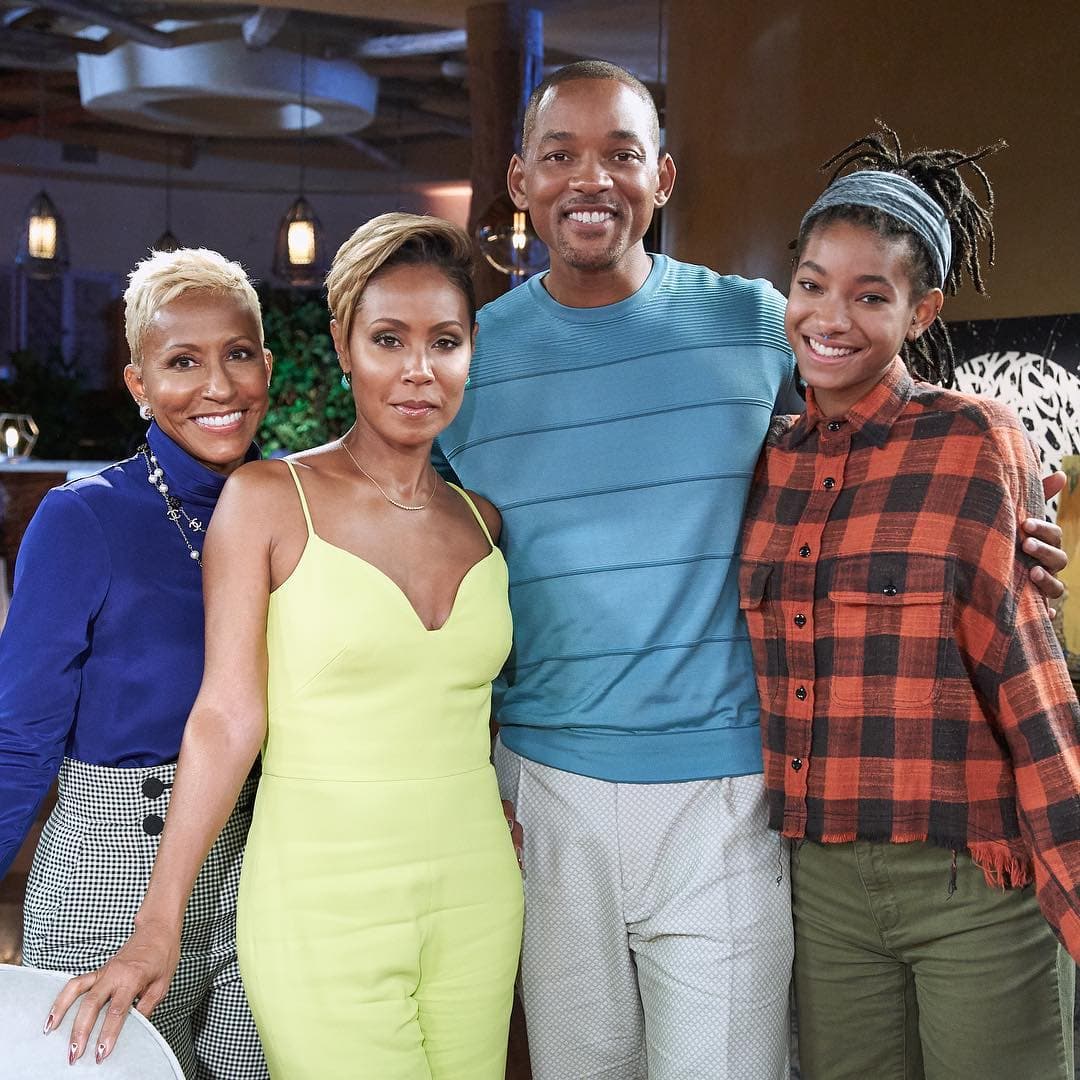 Esposa de Will Smith admite frente al actor y en programa en vivo que tuvo un amante