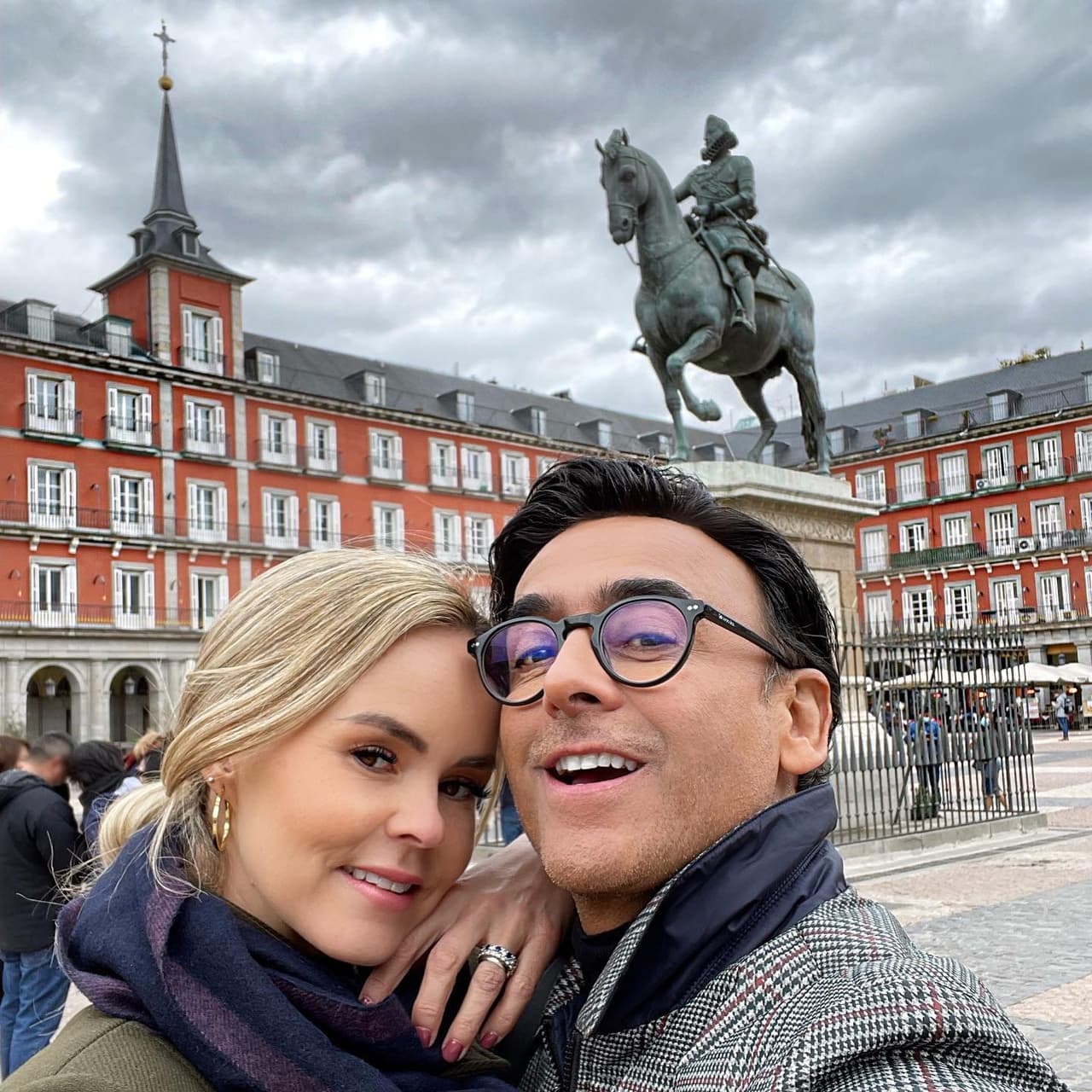 Adal Ramones se convierte en papá: así presenta a Cayetano, su cuarto hijo