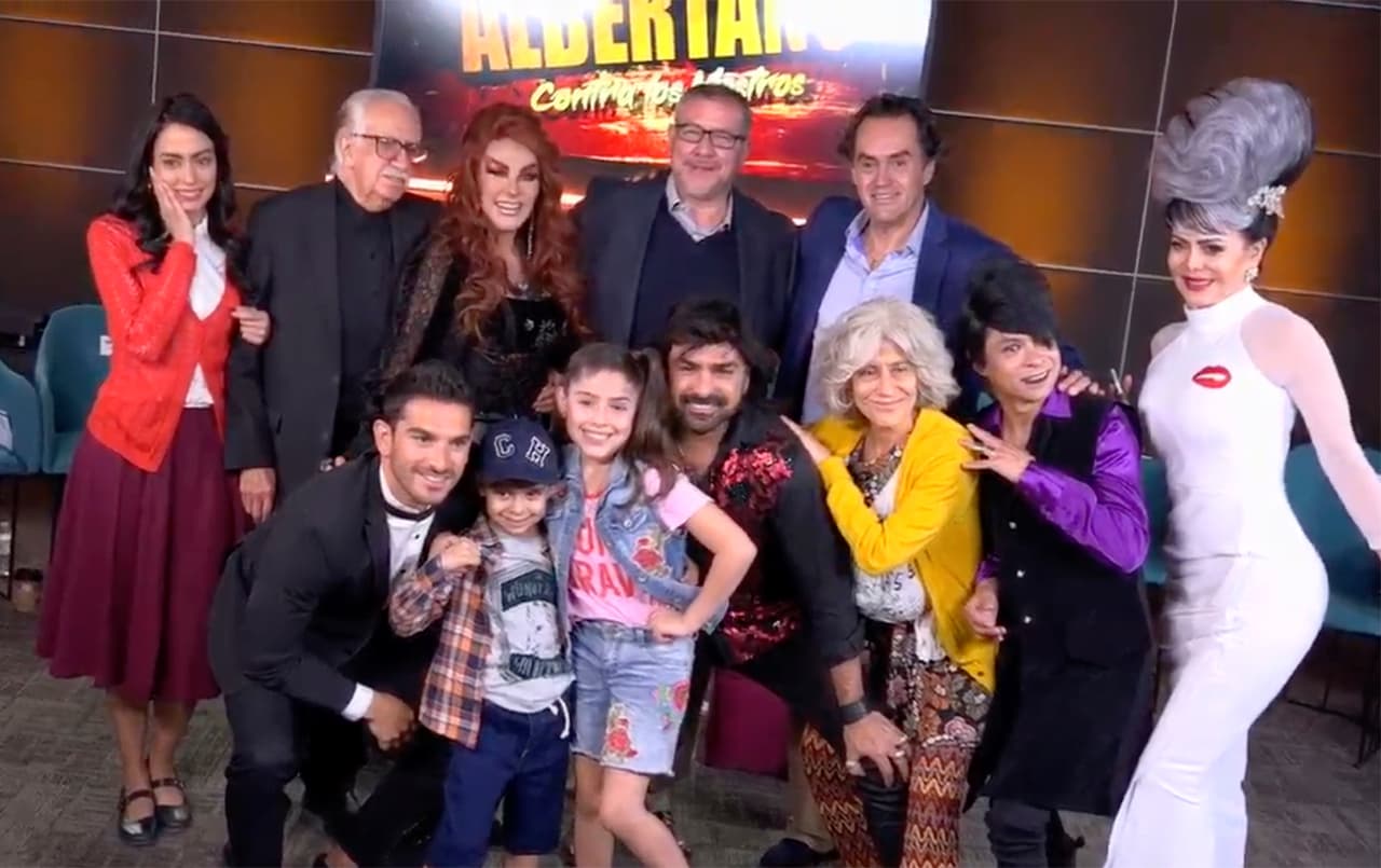 Presentación Albertano contra los mostros