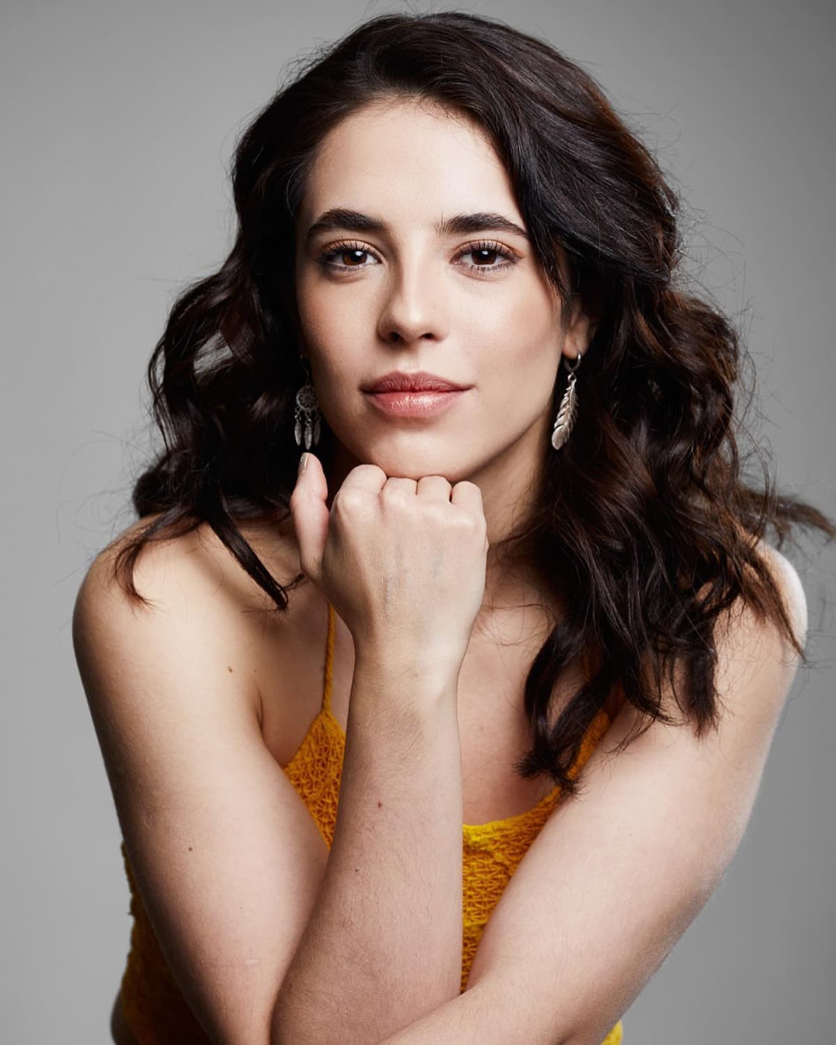 Arantza Ruiz de Eternamente Amándonos se deshace del cabello castaño y cambia de look