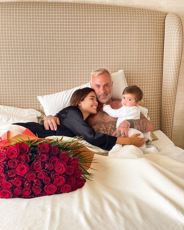 Gianluca Vacchi y Sharon Fonseca celebran primer año de su hija con fotos inéditas.