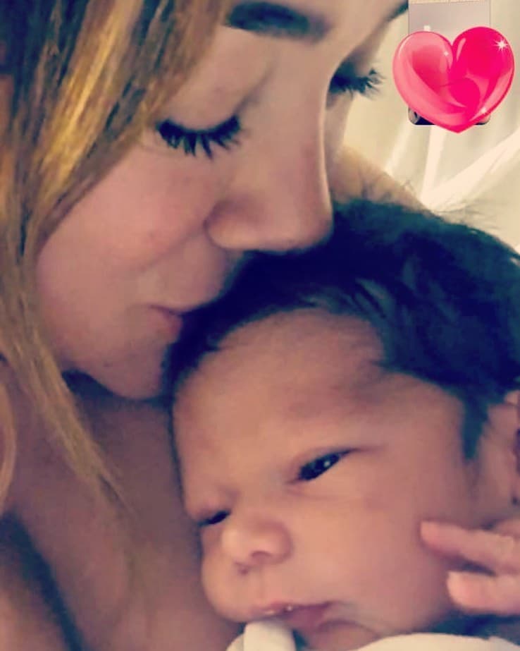 Mientras que horas más tarde compartió un bello retrato de Sherlyn, quien aparece besando al pequeño André. “POEMA DE AMOR… #madreehijo #amorinfinito”, precisó.