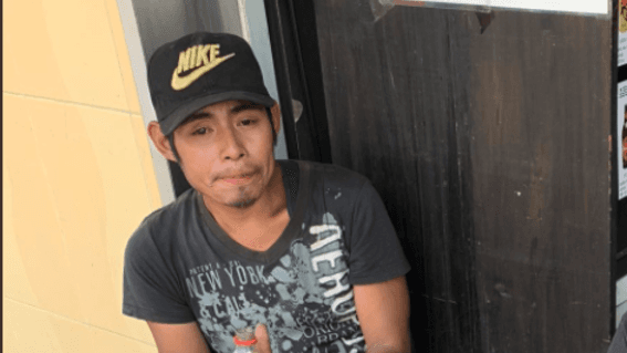 Miguel Córdova, un joven en situación de calle, sobrevivió al colapso del Metro el pasado 3 de mayo.