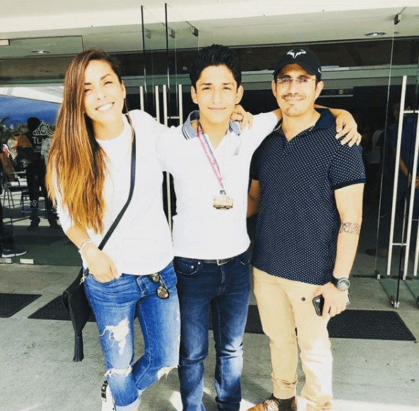 En cuanto al padre del menor, se sabe que este se llama Francisco Sánchez y que lleva una estrecha relación con 'Nano', quien en sus redes sociales ha compartido algunas imágenes junto a su padre.