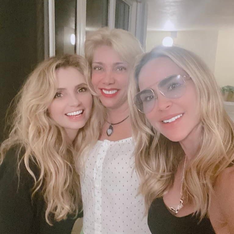 Aylín Mujica recuerda la tremenda cachetada que le dio Angélica Rivera: “Casi me partes el cachete”